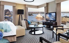 Four Seasons Hotel in Sydney